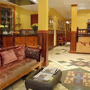 Hotel Blue Moon