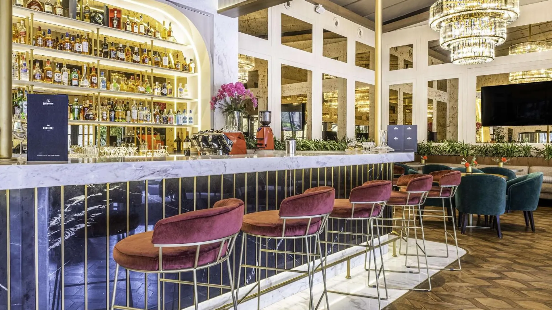 Radisson Collection Hotel, Vadistanbul Hotel