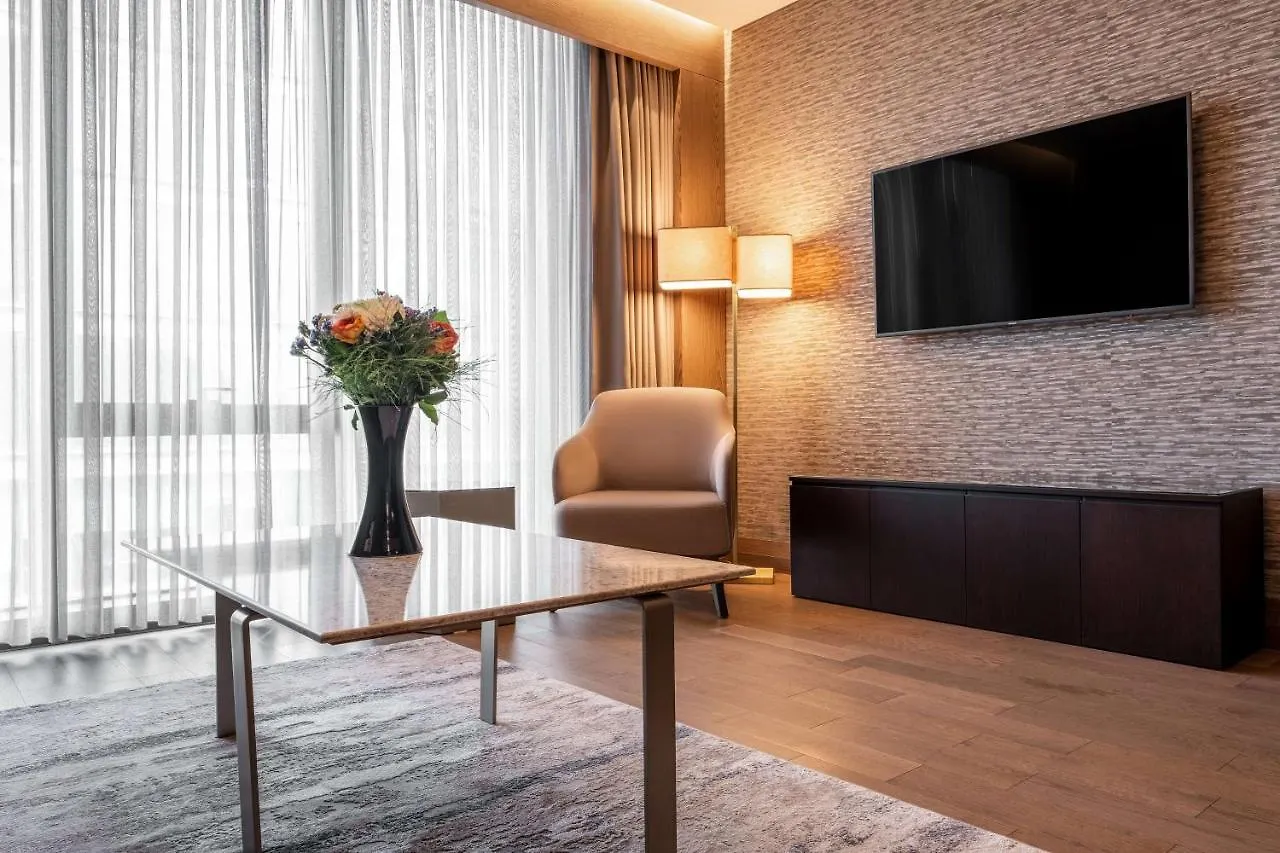 Radisson Collection Hotel, Vadאיסטמבול מלון